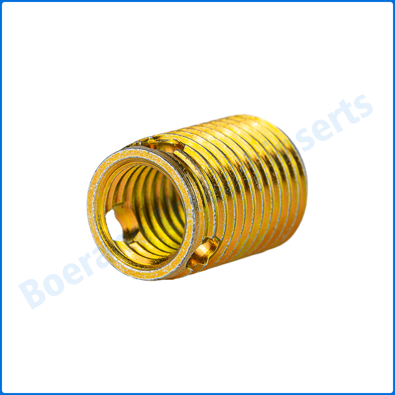 M5 x 0.8 စတီးလ် Self-cutting Threaded Insert နှင့် Bores သုံးခု